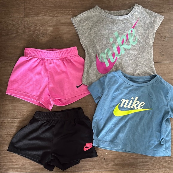 Nike bundle - Picture 1 of 2